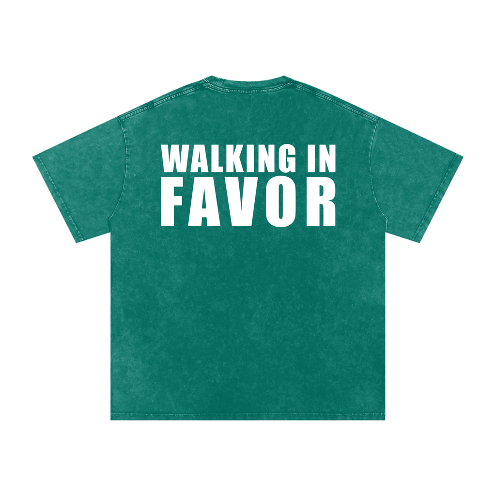 WALKING IN FAVOR Snow Washed Oversized Tee