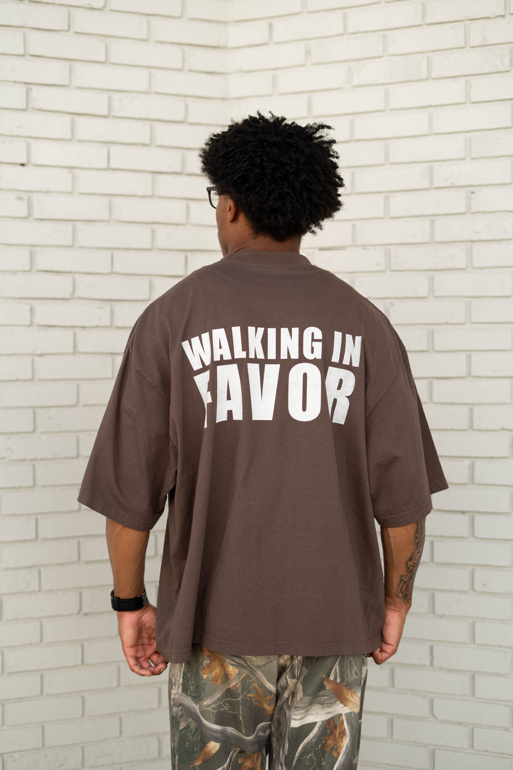 Drop-Shoulder WALKING IN FAVOR Oversized T-Shirt (White Text)