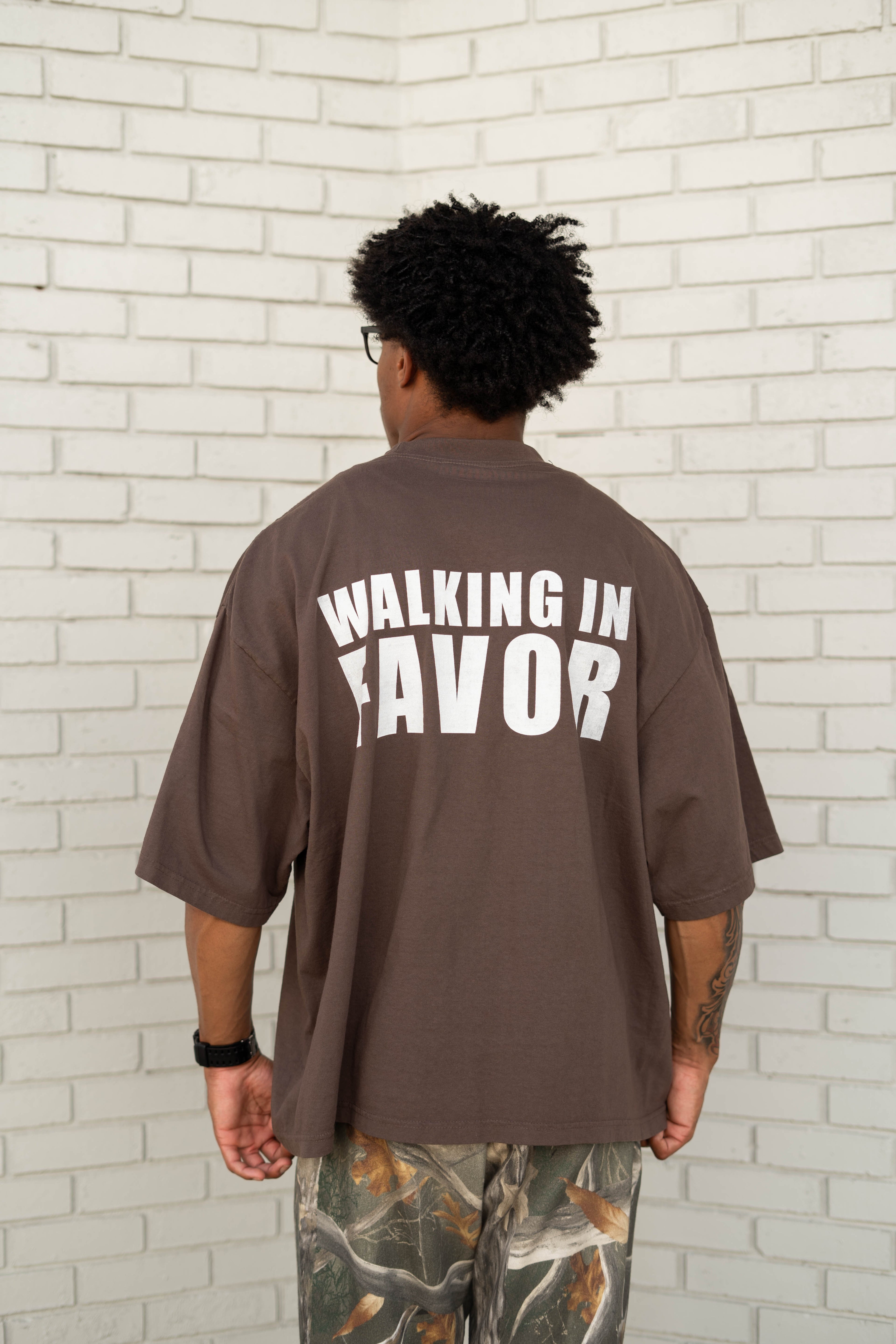 Drop-Shoulder WALKING IN FAVOR Oversized T-Shirt (White Text)