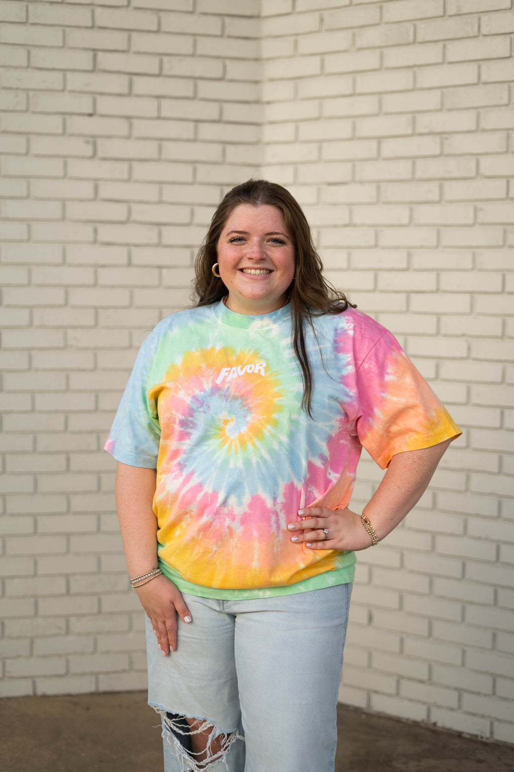 Tie-Dye Favor Embroidered Oversized Heavyweight T-Shirt (Summer-Vibe)