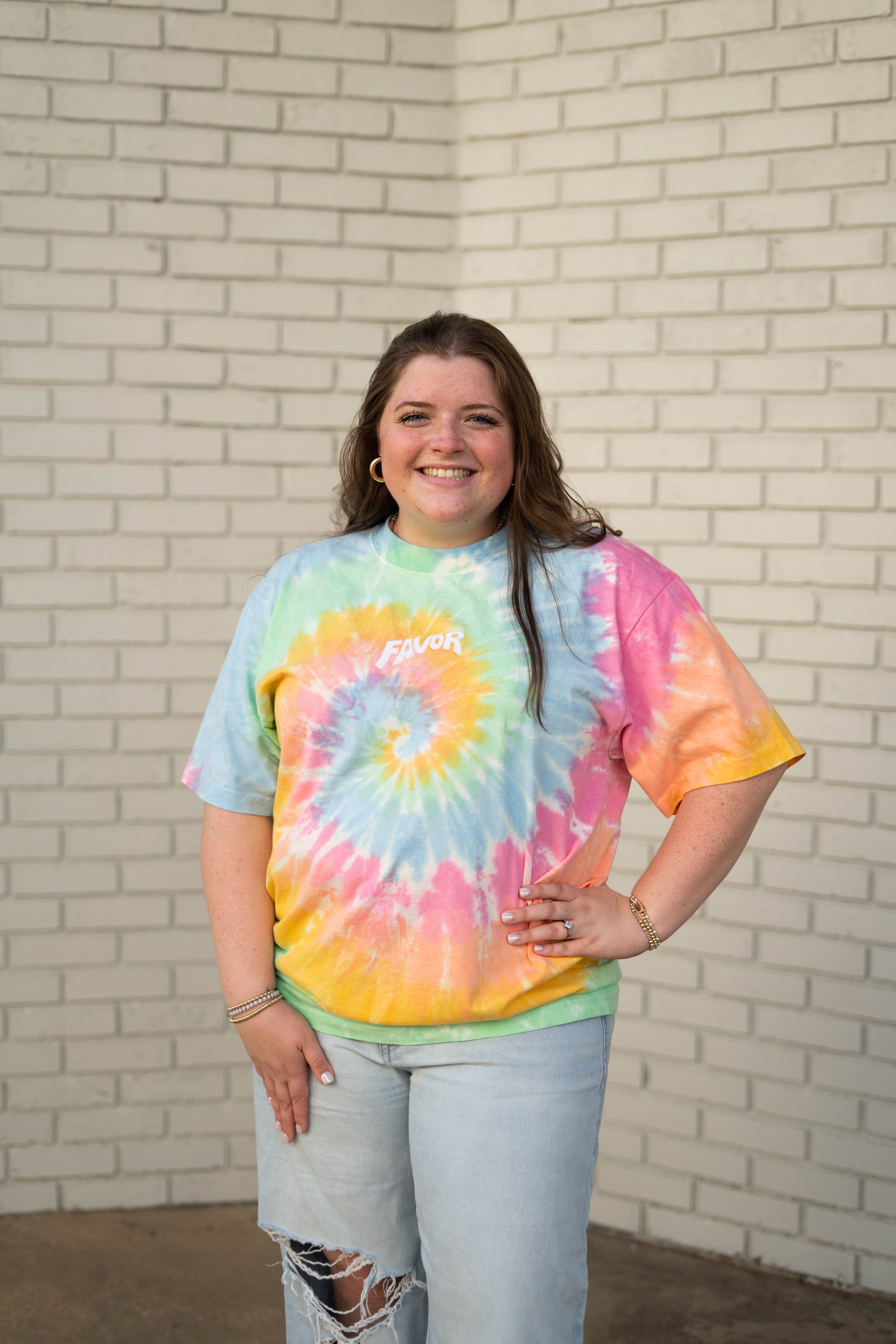 Tie-Dye Favor Embroidered Oversized Heavyweight T-Shirt (Summer-Vibe)