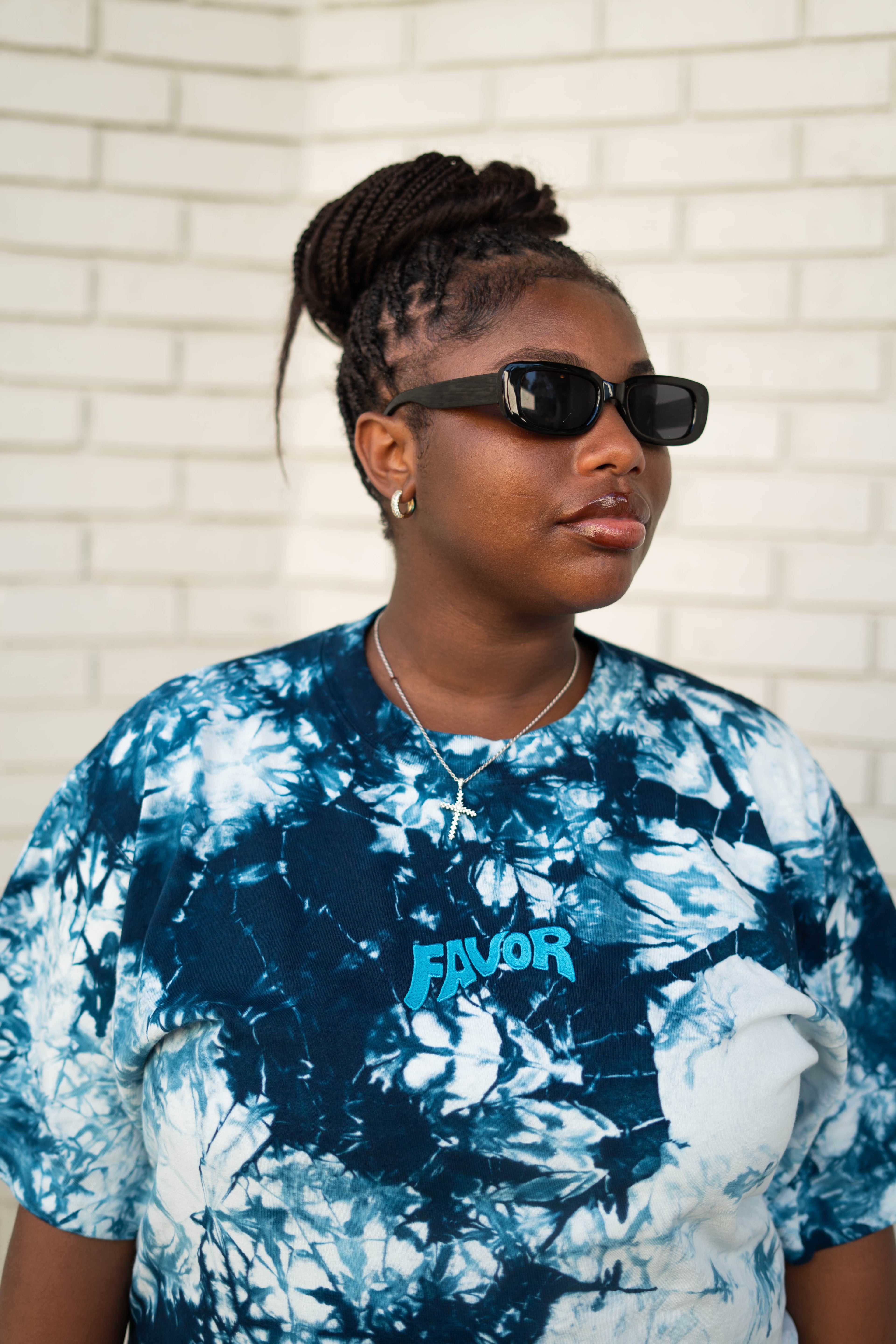 Tie-Dye Favor Embroidered Oversized Heavyweight T-Shirt (Oceans)
