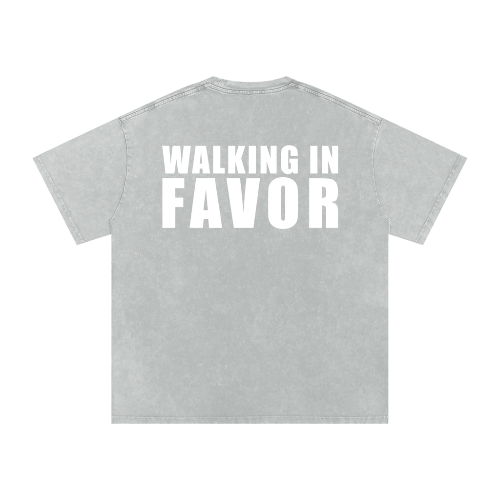 WALKING IN FAVOR Snow Washed Oversized Tee