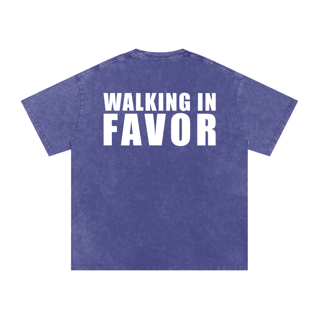 WALKING IN FAVOR Snow Washed Oversized Tee